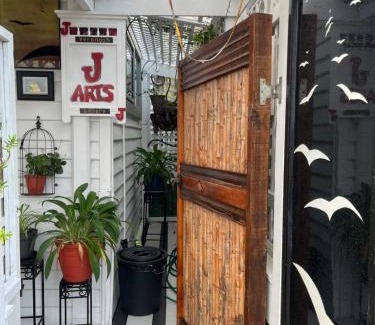 Smithton Apartment | Little bird