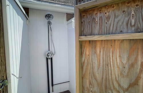 Wellfleet Cottage | Little Dipper: charming 2 BR cottage close to conservation area and bay beaches