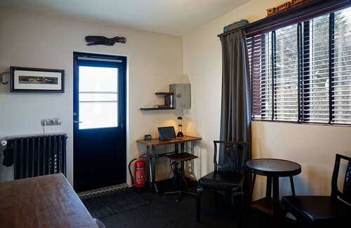 Innri-Njarthvik Apartment | Little Gem Downtown Keflavik & close to Reykjavik/KEF Int.Airp. Approx. 5 min.