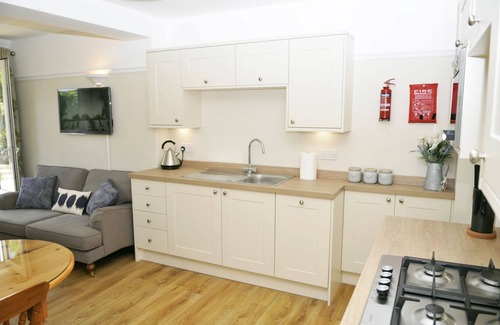 Alverstoke House | Little Lane is a charming, recently refurbished 2 bedroom cottage sleeping 4