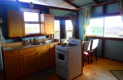 Kalapana Cottage | Living on Lavaland - Once In A Lifetime Experience! Oceanview - Wifi - Stars