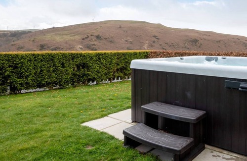 Glandyfi House | Llety'r Buarth in Aberystwyth