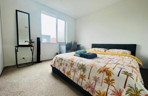 Ormiston House | LN Homestay in Flat Bush Auckland