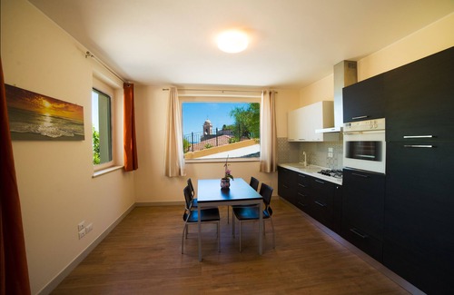 Cupra Marittima Apartment | Lobster Suite - Luxury Residence Marano 350 mt. from the sea with Pool, Gymnasium