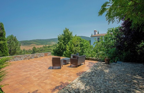 Reveladas House | Local 9 - Casa do chapim azul