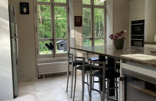 Change House | Location domaine de la Coudraie Château and its annex Sarthe (72560) France