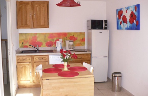 Les Adrets-de-l'Esterel Apartment | Location in the heart of the Esterel Mountains, halfway between Cannes and Frejus. 3 *