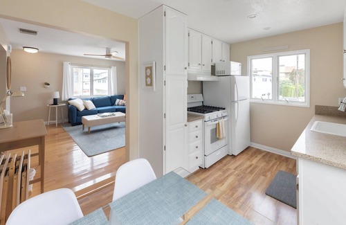 The Strand Apartment | Location! Location! Location!