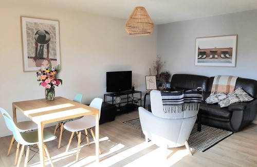 Aix-les-Bains Apartment | Location T2 - 46 m2 Pour Curistes au Calme, au Bord du lac D'aix-les-bains