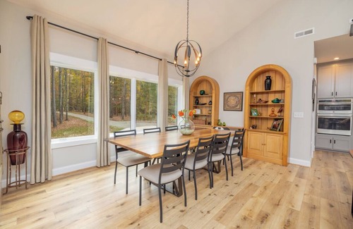 Wise House | Loch Nest on Lake Gaston | Hot Tub Sauna Game Room Boathouse