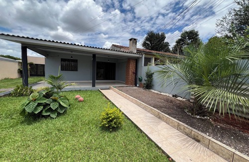 Santa Felicidade House | Locks Inn, Cascavel, Paraná - 01