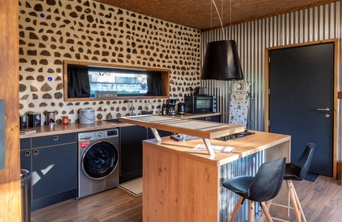 Lindry Apartment | Lodge - Absolute peace and quiet