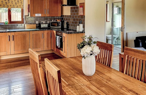 Llanddewi Ystradenny Ski Chalet | Lodge with fantastic contemporary styling.