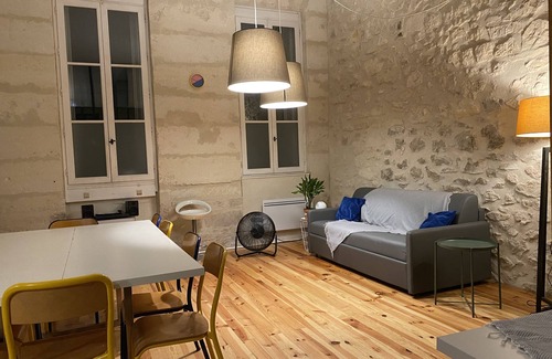 La Villette Apartment | loft apartment marseille joliette