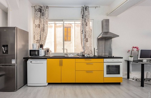 Graulhet Apartment | Loft Cosy - Hypercentre - Sauna - 200m2 - Wifi