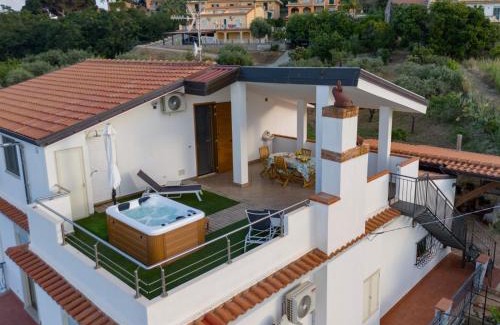 Patti House | Loft incantevole con idromassaggio esterno privato