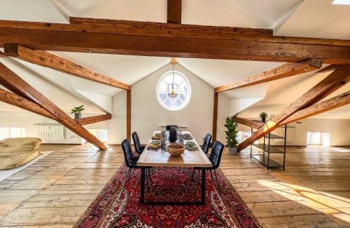 Prien am Chiemsee Apartment | Loft-Wohnung im Herzen von Prien - 100m2 - SmartTV