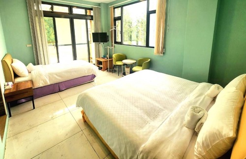 Fuxing District Bed & Breakfast | LofuSky B&B