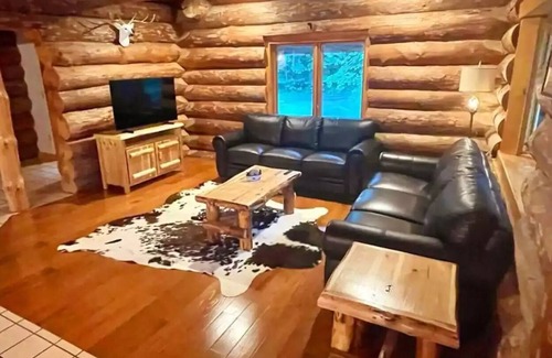 Scott Cabin | Log Cabin w/ Private Indoor Heated Pool-firepit - Game Room