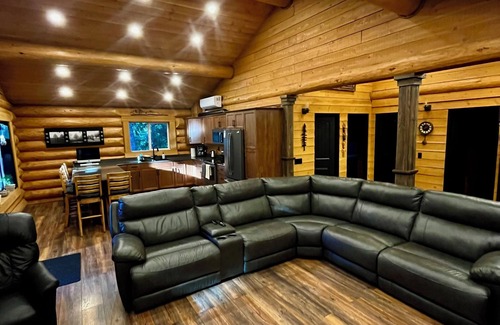 Regional District of Nanaimo House | Log house , teepee, three holiday trailers, room for 16 guests.