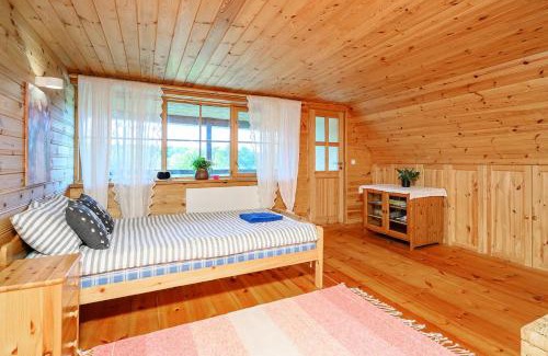 Karala House | Log house with a sauna and hot tub in Atla!