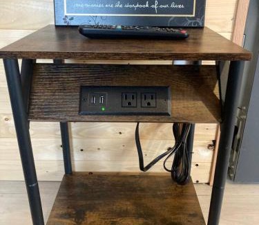 Central Okanagan House | Log lofted rustic cabin in woods