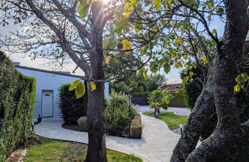 Bayenghem-les-Eperlecques Apartment | Logement indépendant avec piscine