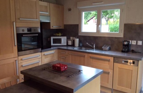 Saint-Symphorien House | Logement indépendant de 70 m2