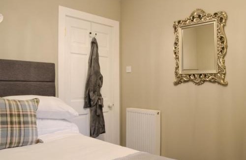 Ballater House | Logiemar Cottage