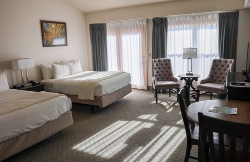 Lone Tree Hotel | Lone Tree Golf Club And Hotel