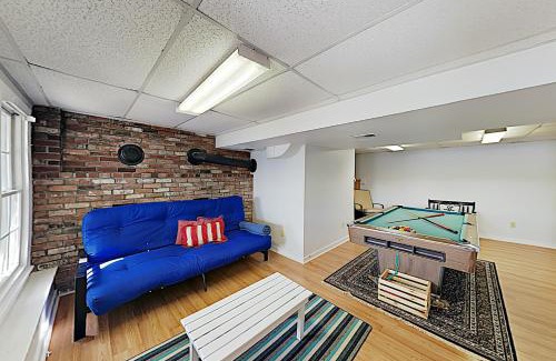 South Yarmouth House | Long Pond Lookout