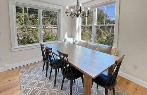 York Harbor House | Long Sands Your All-Season GetAway Brought to you by GetAway Vacations