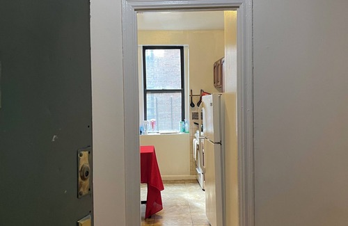 Highbridge Apartment | Long-Term, 2-Bedroom Apartment in the Bronx, Near Yankee Stadium & Pet-Friendly.