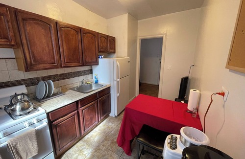 Highbridge Apartment | Long-Term, 2-Bedroom Apartment in the Bronx, Near Yankee Stadium & Pet-Friendly.