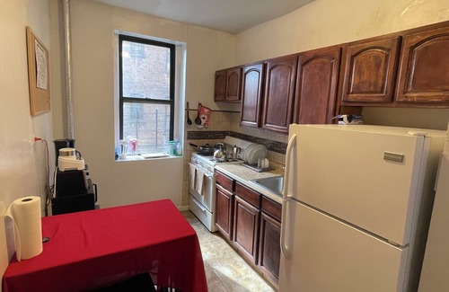 Highbridge Apartment | Long-Term, 2-Bedroom Apartment in the Bronx, Near Yankee Stadium & Pet-Friendly.