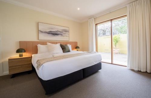 Macclesfield Bed & Breakfast | Longview Vineyard