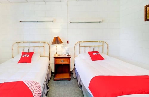 Drumright House | Look No Further! 4 Posh Units, Free Parking, Pets Allowed, Near Tidewater Winery