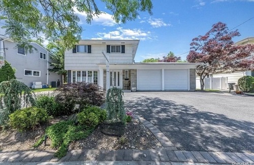 Merrick House | Look no further !