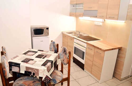 Heviz Apartment | Lorabel Apartmanház Hévíz