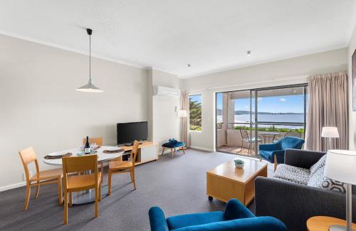 Lorne Apartment | Lorne beach views at the cumberland