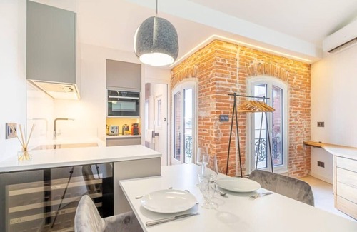 Toulouse City-Centre Apartment | Lorraine - Vue St-Sernin - Hypercentre - Capitole