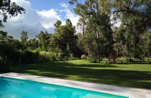 San Miguel del Monte House | Los Horneros