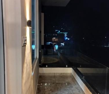 Mohal House | Lotus Inn River View