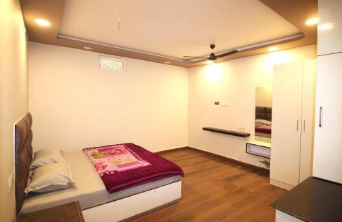 Mohal House | Lotus Inn River View