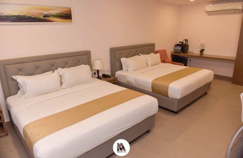 Bandar Penawar Hotel | Lotus Seaview Beach Resort