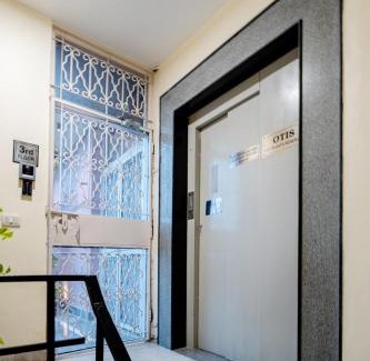 East of Kailash Apartment | Lotus Temple 2BHK Penthouse 2700 sq ft