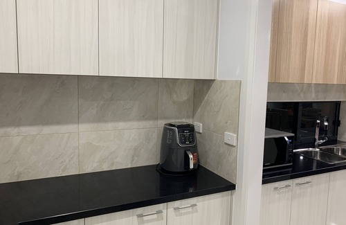 Mickleham House | LOTUS VILLA FREE WI-FI - CLOSE TO THE AIRPORT