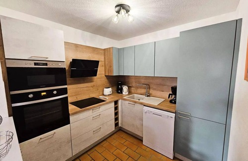 Saint-Mandrier-sur-Mer Apartment | Lou Pantai Residence - CAP SOLEIL residence, swimming pools, tennis.