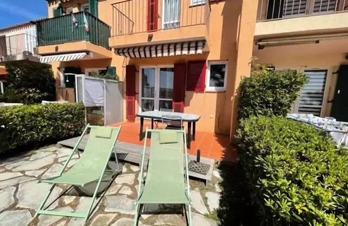 Saint-Mandrier-sur-Mer Apartment | Lou Pantai Residence - CAP SOLEIL residence, swimming pools, tennis.