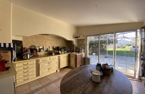 Pourrieres House | Loue Belle Maison Avec Jardin et Piscine au Calme, Environs D'aix-en-provence